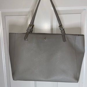 ❗️SOLD❗️Tory Burch tote